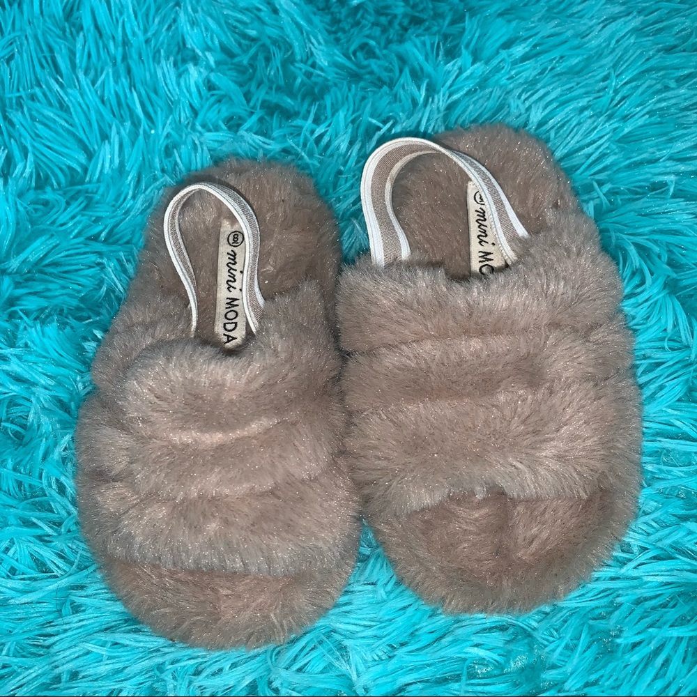 Mini Moda Furry slips - Picture 2 of 9